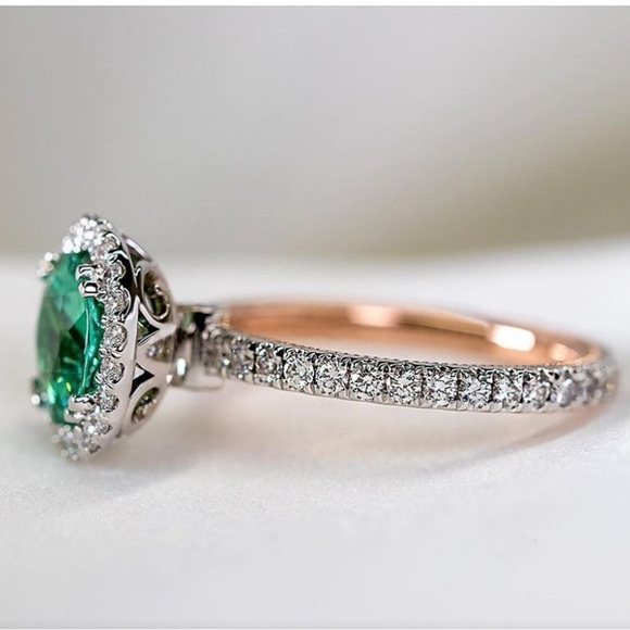 NWOT Silver 925 💍 Sim Emerald Diamond Halo Ring (6) - Picture 4 of 4